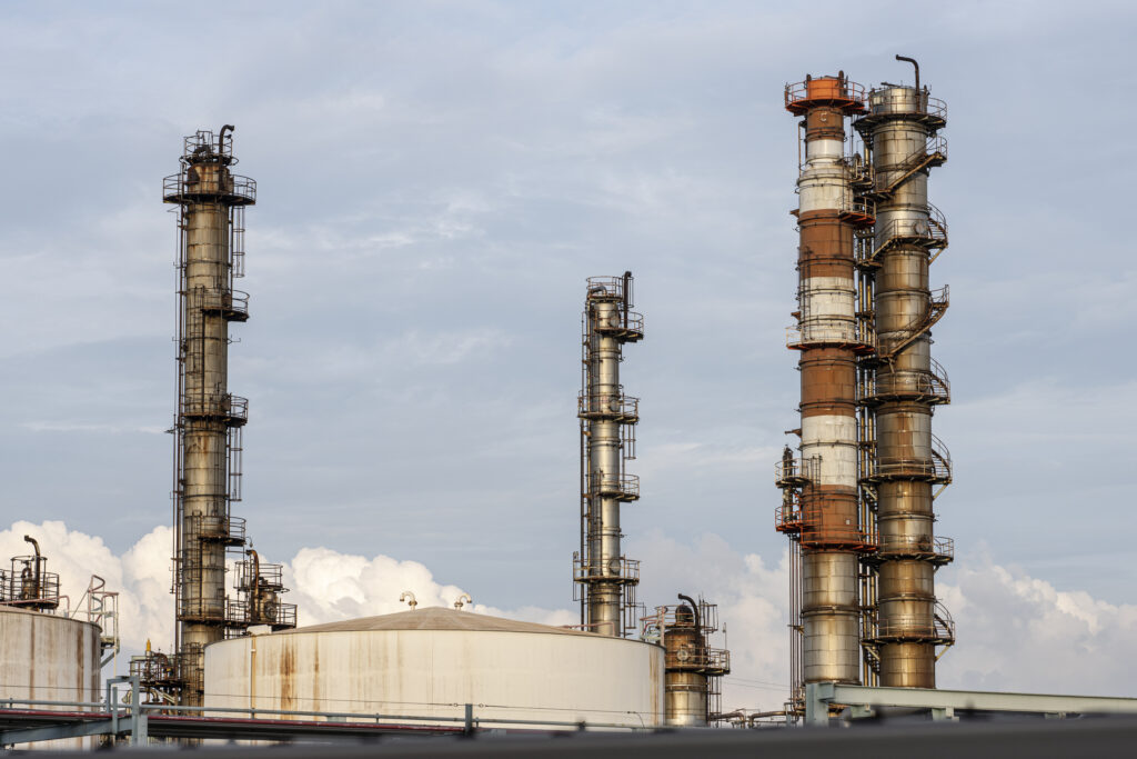 Ecopetrol invierte en tecnología para producir un combustible más limpio y de alta calidad en Colombia